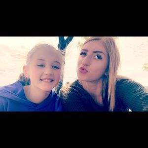 Meet your Posher, Abby